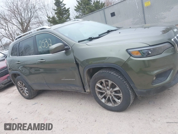 2019 Jeep Cherokee Latitude Plus with VIN 1C4PJMLB2KD395617, listed as a IAAI auction lot 41992532 with 254,632 mi miles and . Bid and sale history available at carsss.com. Image 13.
