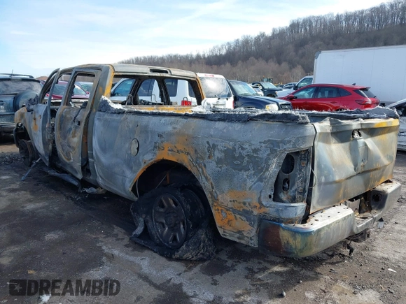 2017 Ram 2500 Tradesman with VIN 3C6UR5HJ8HG538817, listed as a IAAI auction lot 41492975 with 128,000 mi miles and . Bid and sale history available at DreamBid. Image 3.