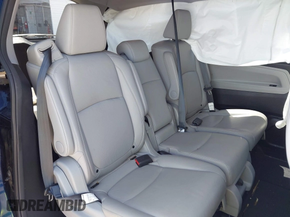 2019 Honda Odyssey EX-L with VIN 5FNRL6H78KB124346, listed as a IAAI auction lot 41977283 with 83,054 mi miles. Bid and sale history available at carsss.com. Image 8.