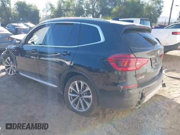 2019 BMW X3 sDrive30i with VIN 5UXTR7C57KLE98817, listed as a IAAI auction lot 40920780 with 1 mi miles. Bid and sale history available at carsss.com. Image 3.