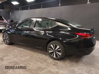 2021 Nissan Altima SV with VIN 1N4BL4DV6MN411107, listed as a IAAI auction lot 42103161 with 22,133 mi miles and . Bid and sale history available at DreamBid. Image 3.