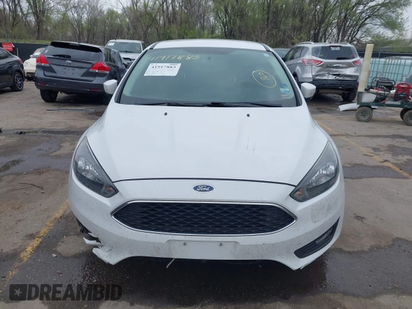2016 Ford Focus SE with VIN 1FADP3F26GL262689, listed as a IAAI auction lot 41917883 with 178,371 mi miles. Bid and sale history available at carsss.com. Image 12.