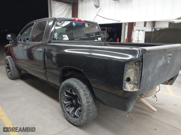 2008 Dodge Ram 1500 ST with VIN 1D7HU18NX8S635309, listed as a IAAI auction lot 41415217 with 238,254 mi miles. Bid and sale history available at carsss.com. Image 3.
