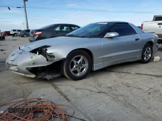 1997 Pontiac Firebird with VIN 2G2FS22K3V2222735, listed as a Copart auction lot 86112574 with 172,116 mi miles and Salvage Title. Bid and sale history available at carsss.com. Image 1.