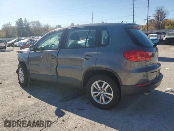 2012 Volkswagen Tiguan S z VIN WVGBV7AX3CW088330, wystawiony jako Copart lot #76722704 z przebiegiem 107 018 mil mil oraz Nie do naprawy • Non repairable. Historia ofert i sprzedaży dostępna na DreamBid. Obrazek 2.