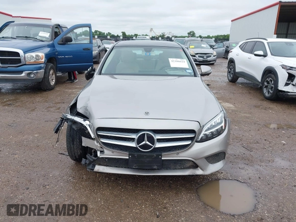 2019 Mercedes-Benz C 300 с VIN 55SWF8DBXKU315975, выставлен на аукционе IAAI как лот 42186624 с пробегом 32 459 миль миль и . История ставок и продаж доступна на DreamBid. Изображение 12.