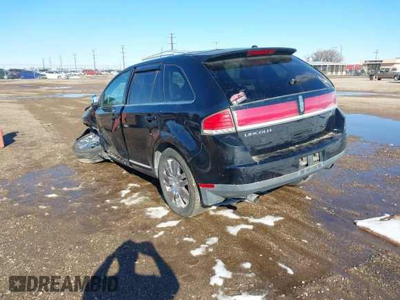 2008 Lincoln MKX with VIN 2LMDU68C08BJ17580, listed as a IAAI auction lot 41287463 with 198,784 mi miles. Bid and sale history available at carsss.com. Image 3.