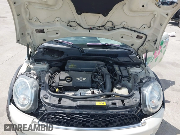 2012 MINI Hardtop S with VIN WMWSV3C54CTY17815, listed as a IAAI auction lot 42061906 with 72,393 mi miles and . Bid and sale history available at DreamBid. Image 10.