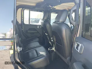 2023 Jeep Gladiator Overland z VIN 1C6HJTFG9PL549685, wystawiony jako IAAI lot #42037635 z przebiegiem 40 734 mil mil oraz . Historia ofert i sprzedaży dostępna na DreamBid. Obrazek 8.
