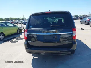 2014 Chrysler Town & Country S with VIN 2C4RC1HG1ER304229, listed as a IAAI auction lot 41807902 with 139,266 mi miles. Bid and sale history available at carsss.com. Image 16.