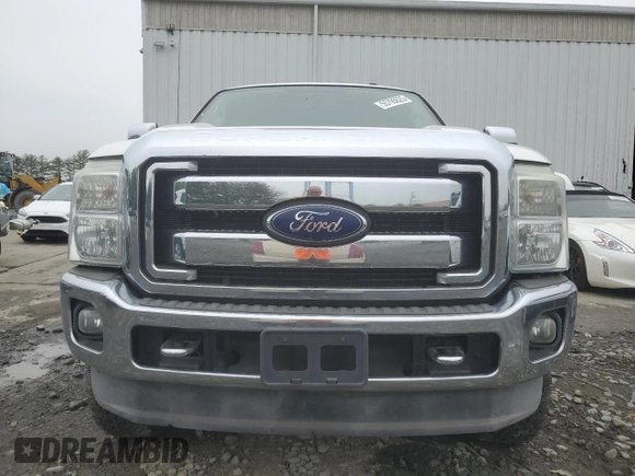2014 Ford F-250 XL z VIN 1FT7W2BT2EEA67340, wystawiony jako Copart lot #55790625 z przebiegiem 102 560 mil mil oraz Czysty tytuł • Clean title. Historia ofert i sprzedaży dostępna na DreamBid. Obrazek 5.