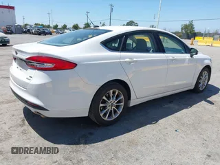 2017 Ford Fusion SE с VIN 3FA6P0HD2HR313811, выставлен на аукционе IAAI как лот 42460885 с пробегом 170 591 миль миль и . История ставок и продаж доступна на DreamBid. Изображение 4.