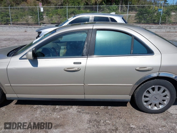 2004 Lincoln LS w/Luxury Pkg with VIN 1LNHM86S44Y626491, listed as a IAAI auction lot 41633442 with 91,469 mi miles. Bid and sale history available at carsss.com. Image 15.