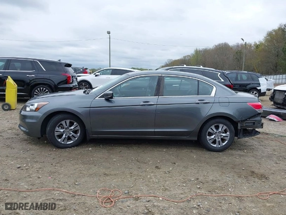 2012 Honda Accord Sdn SE with VIN 1HGCP2F68CA127823, listed as a IAAI auction lot 41844028 with 140,882 mi miles. Bid and sale history available at carsss.com. Image 15.