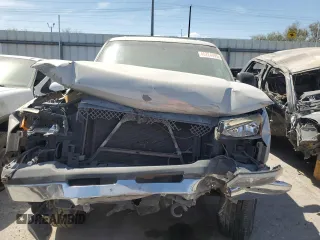 2004 Chevrolet Avalanche Z66 with VIN 3GNEC12T84G180542, listed as a Copart auction lot 45224895 with 189,709 mi miles and Salvage Title. Bid and sale history available at DreamBid. Image 5.