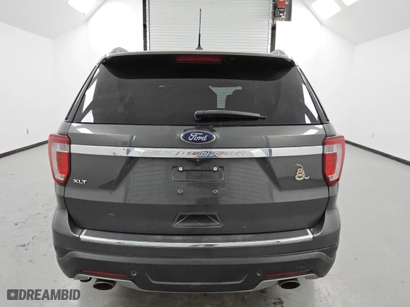 2018 Ford Explorer XLT with VIN 1FM5K7D85JGC58351, listed as a Copart auction lot 47773795 with 73,700 mi miles and Clean Title. Bid and sale history available at carsss.com. Image 6.