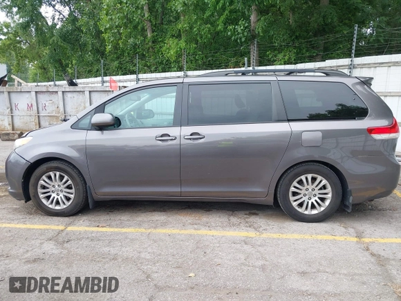 2012 Toyota Sienna XLE AAS with VIN 5TDYK3DC4CS216437, listed as a IAAI auction lot 42550624 with 253,123 mi miles and . Bid and sale history available at DreamBid. Image 14.