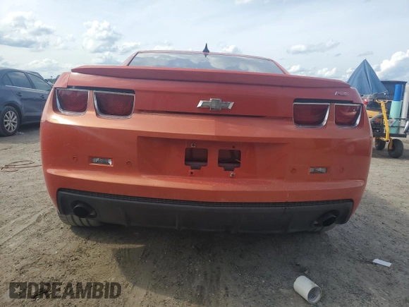 2010 Chevrolet Camaro 2LT z VIN 2G1FC1EV1A9200154, wystawiony jako Copart lot #59173265 z przebiegiem 208 136 mil mil oraz Czysty tytuł • Clean title. Historia ofert i sprzedaży dostępna na DreamBid. Obrazek 6.