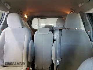 2015 Toyota Sienna LE AAS с VIN 5TDKK3DC1FS571821, выставлен на аукционе Copart как лот 57348545 с пробегом 120 014 миль миль и Списание • Salvage title. История ставок и продаж доступна на DreamBid. Изображение 10.