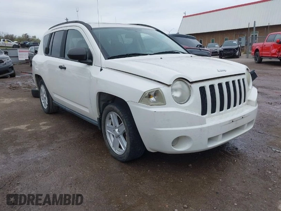 2007 Jeep Compass Sport with VIN 1J8FF47W27D138211, listed as a IAAI auction lot 41959389 with 165,834 mi miles. Bid and sale history available at carsss.com. Image 1.