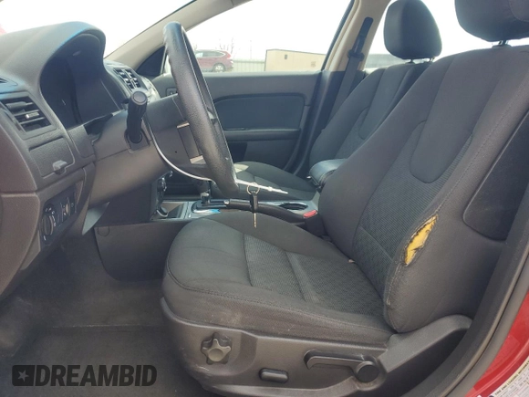 2010 Ford Fusion SE with VIN 3FAHP0HA1AR328739, listed as a Copart auction lot 50304535 with 130,210 mi miles and Salvage Title. Bid and sale history available at DreamBid. Image 7.