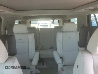 2025 Cadillac Escalade z VIN 1GYS9GRL2SR150916, wystawiony jako Copart lot #54397255 z przebiegiem 3 650 mil mil oraz Szkoda całkowita • Salvage title. Historia ofert i sprzedaży dostępna na DreamBid. Obrazek 10.