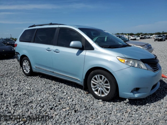 2015 Toyota Sienna XLE with VIN 5TDYK3DC5FS591662, listed as a Copart auction lot 53437195 with 169,247 mi miles and Salvage Title. Bid and sale history available at carsss.com. Image 4.