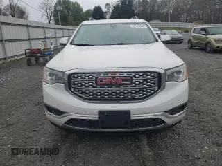 2017 GMC Acadia Denali z VIN 1GKKNPLS2HZ213107, wystawiony jako Copart lot #50126595 z przebiegiem 110 652 mil mil oraz Szkoda całkowita • Salvage title. Historia ofert i sprzedaży dostępna na DreamBid. Obrazek 5.