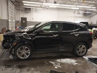 2022 Buick Encore GX Preferred z VIN KL4MMCSL5NB054558, wystawiony jako IAAI lot #41214629 z przebiegiem 19 073 mil mil oraz . Historia ofert i sprzedaży dostępna na DreamBid. Obrazek 15.