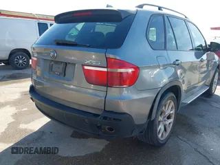 2009 BMW X5 30i with VIN 5UXFE43569L265168, listed as a IAAI auction lot 41792542 with 178,315 mi miles. Bid and sale history available at carsss.com. Image 6.