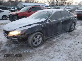 2011 Kia Optima EX z VIN KNAGN4A73B5084630, wystawiony jako Copart lot #88918565 z przebiegiem 221 677 mil mil oraz Szkoda całkowita • Salvage title. Historia ofert i sprzedaży dostępna na DreamBid. Obrazek 1.