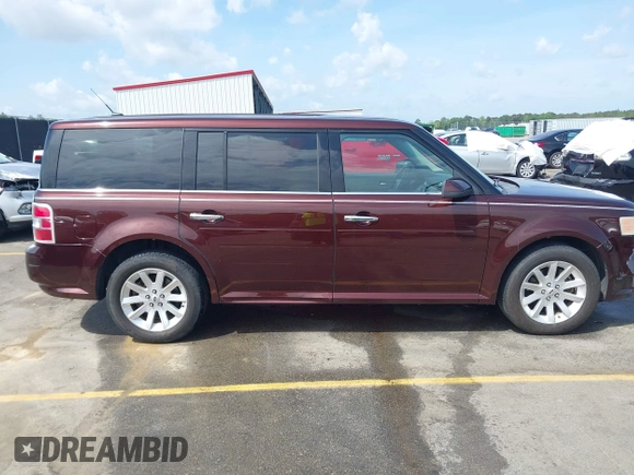 2009 Ford Flex SEL with VIN 2FMEK62C99BA17882, listed as a IAAI auction lot 42072947 with 170,054 mi miles. Bid and sale history available at carsss.com. Image 13.