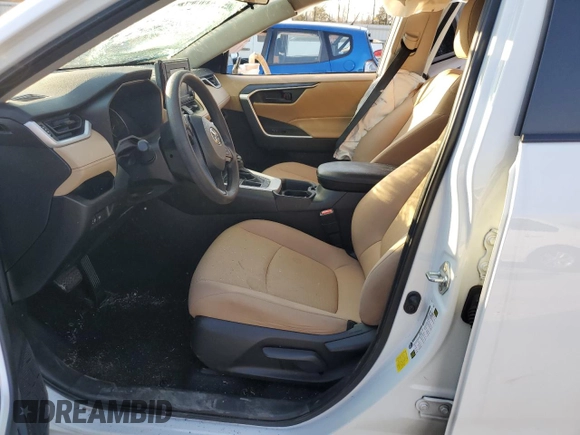 2020 Toyota RAV4 LE with VIN 2T3H1RFV9LW095407, listed as a Copart auction lot 46847145 with 57,421 mi miles and Salvage Title. Bid and sale history available at DreamBid. Image 7.
