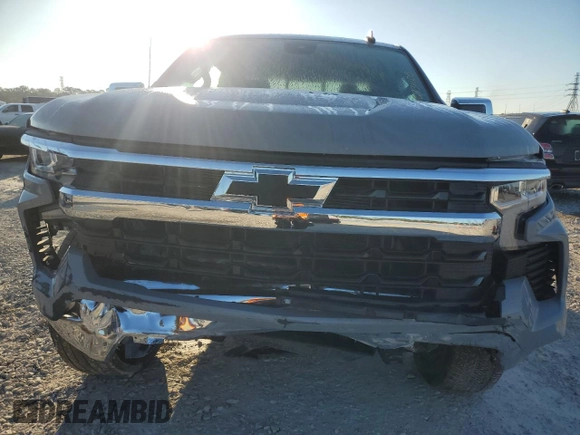2024 Chevrolet Silverado 1500 LT with VIN 2GCPACED2R1201943, listed as a Copart auction lot 56731105 with 30,802 mi miles and Salvage Title. Bid and sale history available at DreamBid. Image 5.
