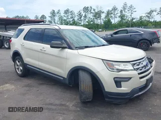 2018 Ford Explorer XLT с VIN 1FM5K7DH0JGA40219, выставлен на аукционе IAAI как лот 42477017 с пробегом 78 659 миль миль и . История ставок и продаж доступна на DreamBid. Изображение 1.