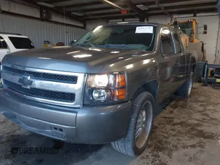 2007 Chevrolet Silverado 1500 Work Truck with VIN 2GCEC19C771599896, listed as a IAAI auction lot 41992728 with 215,375 mi miles and . Bid and sale history available at DreamBid. Image 2.