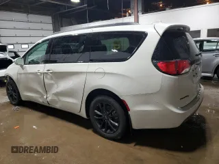 2020 Chrysler Pacifica Launch Edition z VIN 2C4RC3BG6LR290040, wystawiony jako Copart lot #88406525 z przebiegiem 38 670 mil mil oraz Szkoda całkowita • Salvage title. Historia ofert i sprzedaży dostępna na DreamBid. Obrazek 2.