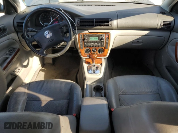 2005 Volkswagen Passat GLS with VIN WVWAD63B15P032060, listed as a Copart auction lot 86835504 with 314,372 mi miles and Salvage title. Bid and sale history available at DreamBid. Image 8.