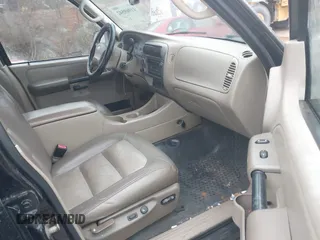 2003 Ford Explorer Sport Trac XLS z VIN 1FMZU77E13UC70160, wystawiony jako IAAI lot #41969542 z przebiegiem 217 628 mil mil oraz . Historia ofert i sprzedaży dostępna na DreamBid. Obrazek 5.