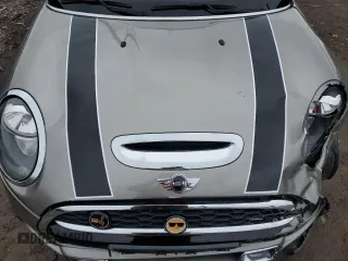 2017 MINI Convertible Cooper S z VIN WMWWG9C30H3C81324, wystawiony jako Copart lot #48040275 z przebiegiem 54 155 mil mil oraz Szkoda całkowita • Salvage title. Historia ofert i sprzedaży dostępna na DreamBid. Obrazek 11.