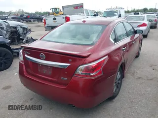 2015 Nissan Altima S with VIN 1N4AL3AP2FC597853, listed as a IAAI auction lot 41915141 with 85,148 mi miles and . Bid and sale history available at DreamBid. Image 4.