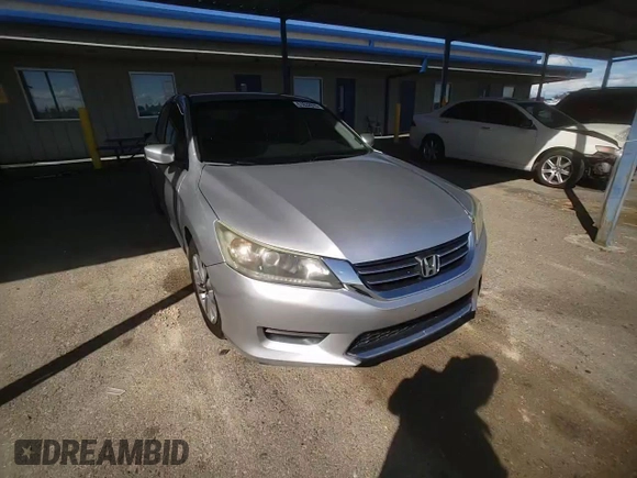 2013 Honda Accord LX z VIN 1HGCR2F37DA233990, wystawiony jako Copart lot #51832815 z przebiegiem 107 636 mil mil oraz Szkoda całkowita • Salvage title. Historia ofert i sprzedaży dostępna na DreamBid. Obrazek 10.