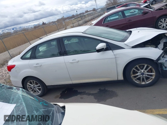 2016 Ford Focus SE with VIN 1FADP3F21GL365163, listed as a IAAI auction lot 41845002 with 187,070 mi miles. Bid and sale history available at carsss.com. Image 14.