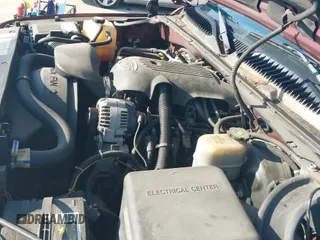 2002 Chevrolet Silverado 1500 LS с VIN 2GCEK19V621133048, выставлен на аукционе IAAI как лот 42996946 с пробегом 87 660 миль миль и . История ставок и продаж доступна на DreamBid. Изображение 18.