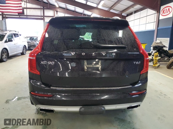 2018 Volvo XC90 Momentum z VIN YV4A22PK7J1218088, wystawiony jako Copart lot #58251775 z przebiegiem 169 073 mil mil oraz Tytuł czysty. Historia ofert i sprzedaży dostępna na DreamBid. Obrazek 6.