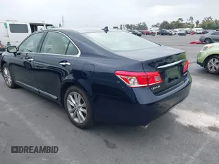 2010 Lexus ES 330 z VIN JTHBK1EG4A2405717, wystawiony jako IAAI lot #42329195 z przebiegiem 118 157 mil mil oraz . Historia ofert i sprzedaży dostępna na DreamBid. Obrazek 3.