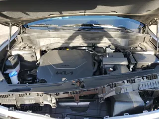 2025 Kia Telluride S with VIN 5XYP64GCXSG612966, listed as a Copart auction lot 51367835 with 105 mi miles and Salvage Title. Bid and sale history available at DreamBid. Image 13.