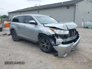 2019 Toyota Highlander LE with VIN 5TDZARFH5KS060605, listed as a IAAI auction lot 42523624 with 107,679 mi miles and . Bid and sale history available at DreamBid. Image 1.