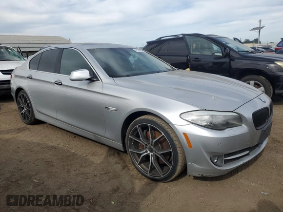 2012 BMW 5 Series 550i with VIN WBAFR9C5XCDV58508, listed as a Copart auction lot 47136085 with 170,034 mi miles and Salvage Title. Bid and sale history available at carsss.com. Image 4.