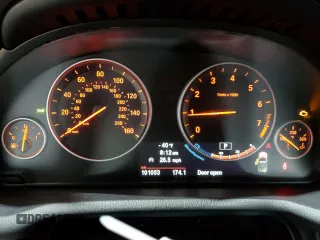 2013 BMW X3 xDrive28i with VIN 5UXWX9C50D0D08990, listed as a Copart auction lot 51432345 with 101,053 mi miles and Salvage Title. Bid and sale history available at DreamBid. Image 9.